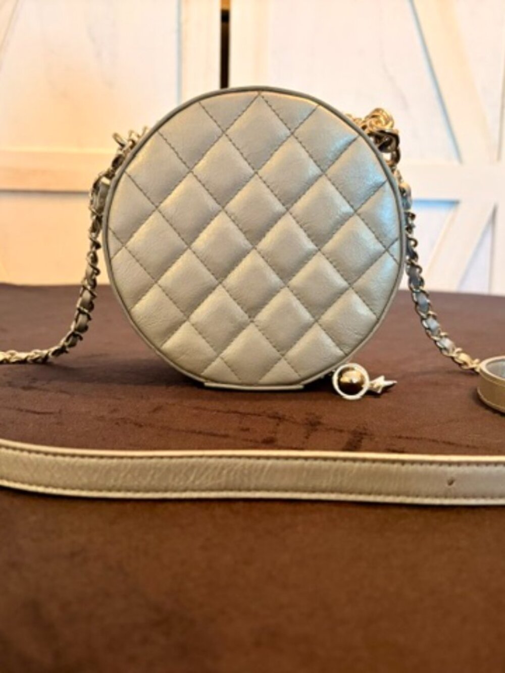CHANEL Silver CC Round as Earth Chain 2Way Bag - Picture 6 of 14